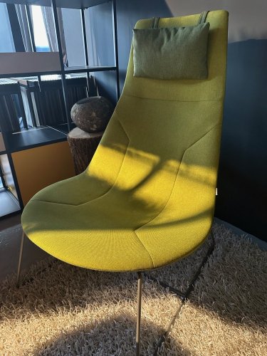 Křeslo PROFIM CHIC LOUNGE s polštářkem