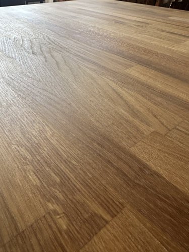 Jídelní stůl Newton dub s opracovanými hranami