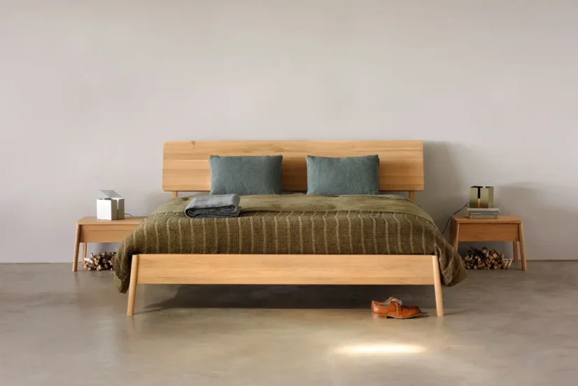 Ethnicraft Air dubová postel 180x200