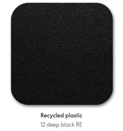 Vzorky Plastics RE Vitra Eames Chair - Barva: Deep Black RE