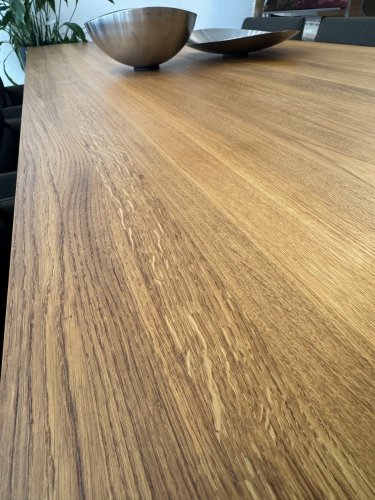 Jídelní stůl velký Newton dub s opracovanými hranami