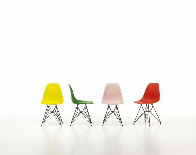 Vitra Eames Plastic Side Chair DSR různé barvy - Eames Plastic Side Chair DSR colors: red