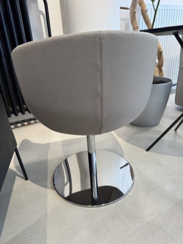 Profim křeslo NU 20R otočné