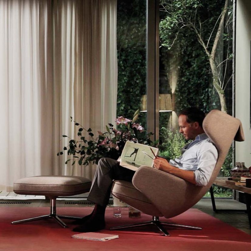 Vitra Grand Repos & Ottoman Citterio