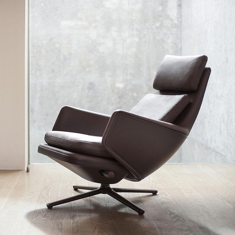 Vitra Grand Relax & Ottoman Citterio