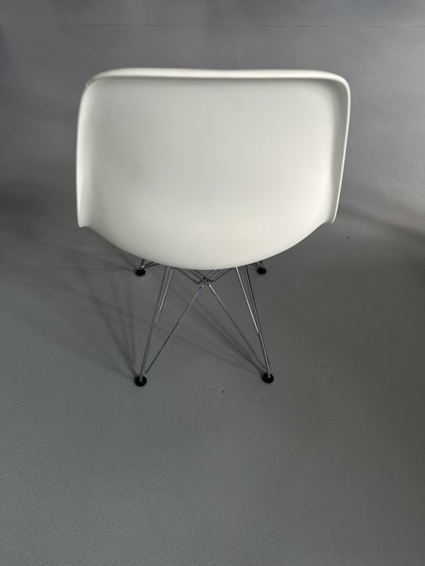 Vitra Eames Plastic Side Chair DSR bílá s chromovanou podnoží - Eames Plastic Side Chair DSR colors: green