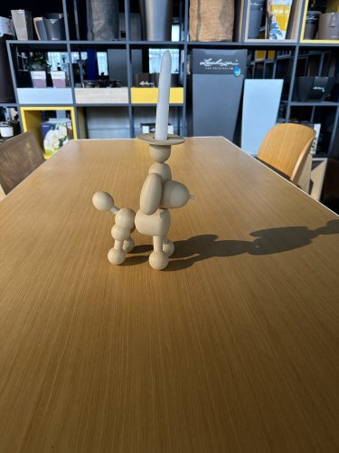 Jídelní stůl Arper Nuur