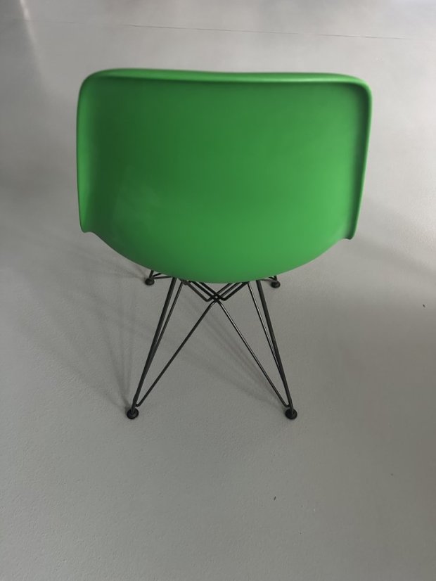 Vitra Eames Plastic Side Chair DSR různé barvy - Eames Plastic Side Chair DSR colors: red