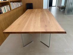 Jídelní stůl z masivního dubu 240 × 115 cm