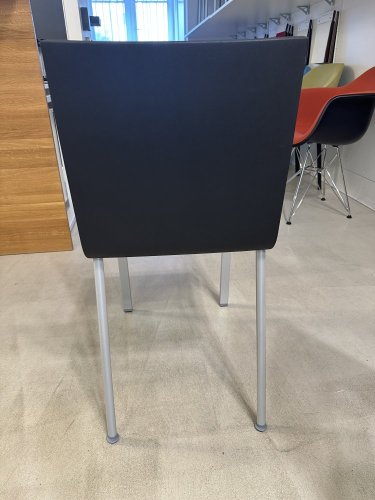 Vitra židle .03