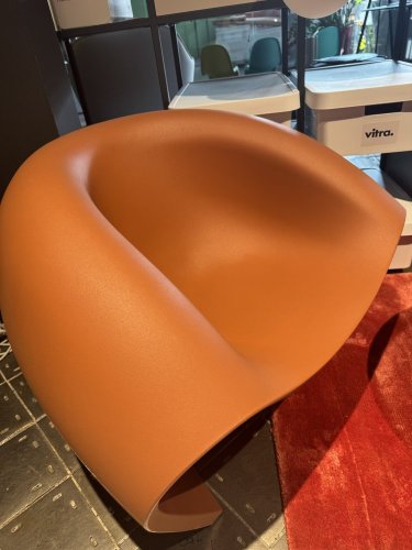 Lounge křeslo Lovely by Parri Design hnědé